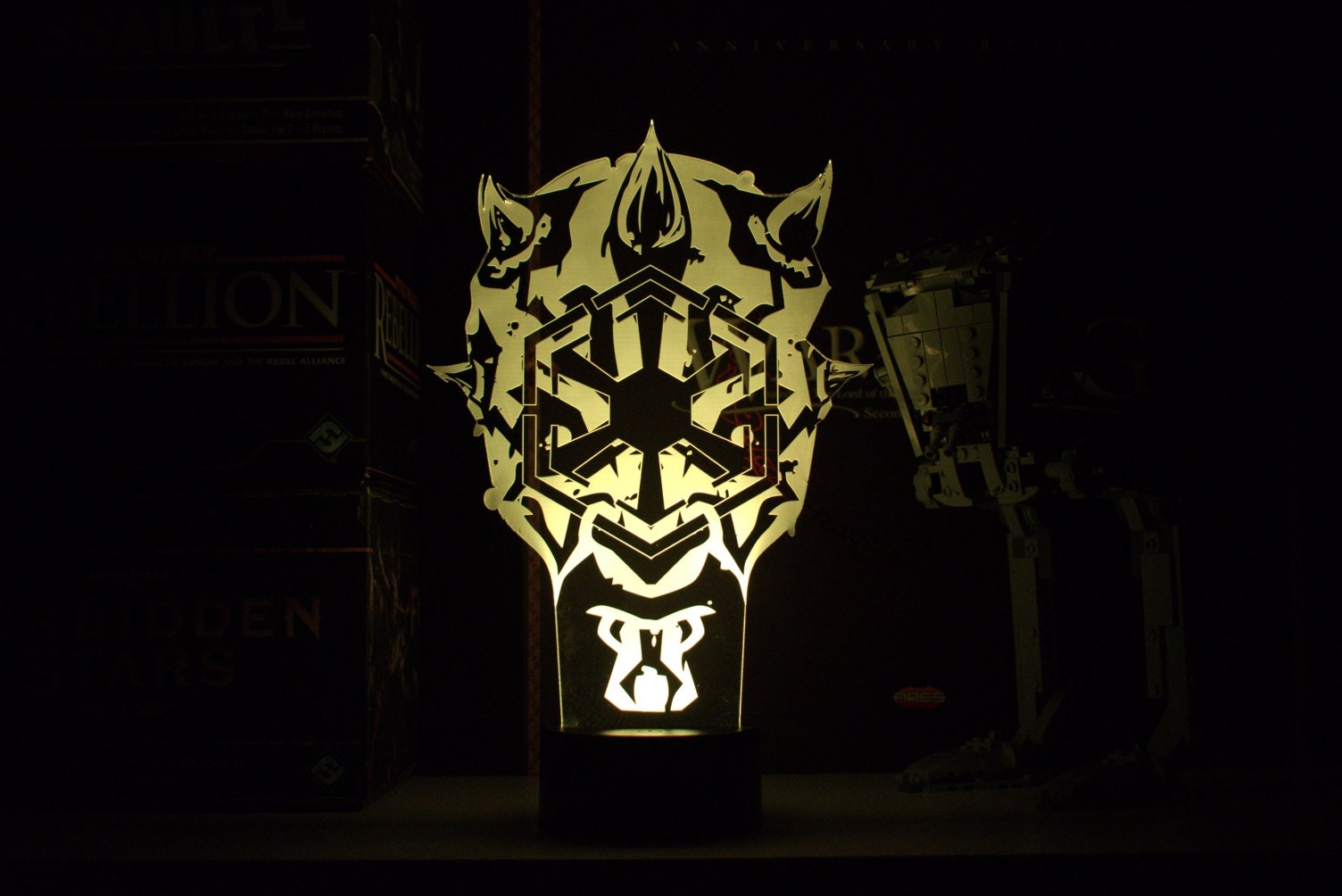Darth Maul w/ Sith Symbol Inspired by Star Wars LED Lamp perfect as a gift for a Star Wars geek. Place in Man caves, bars, garages, desks.
