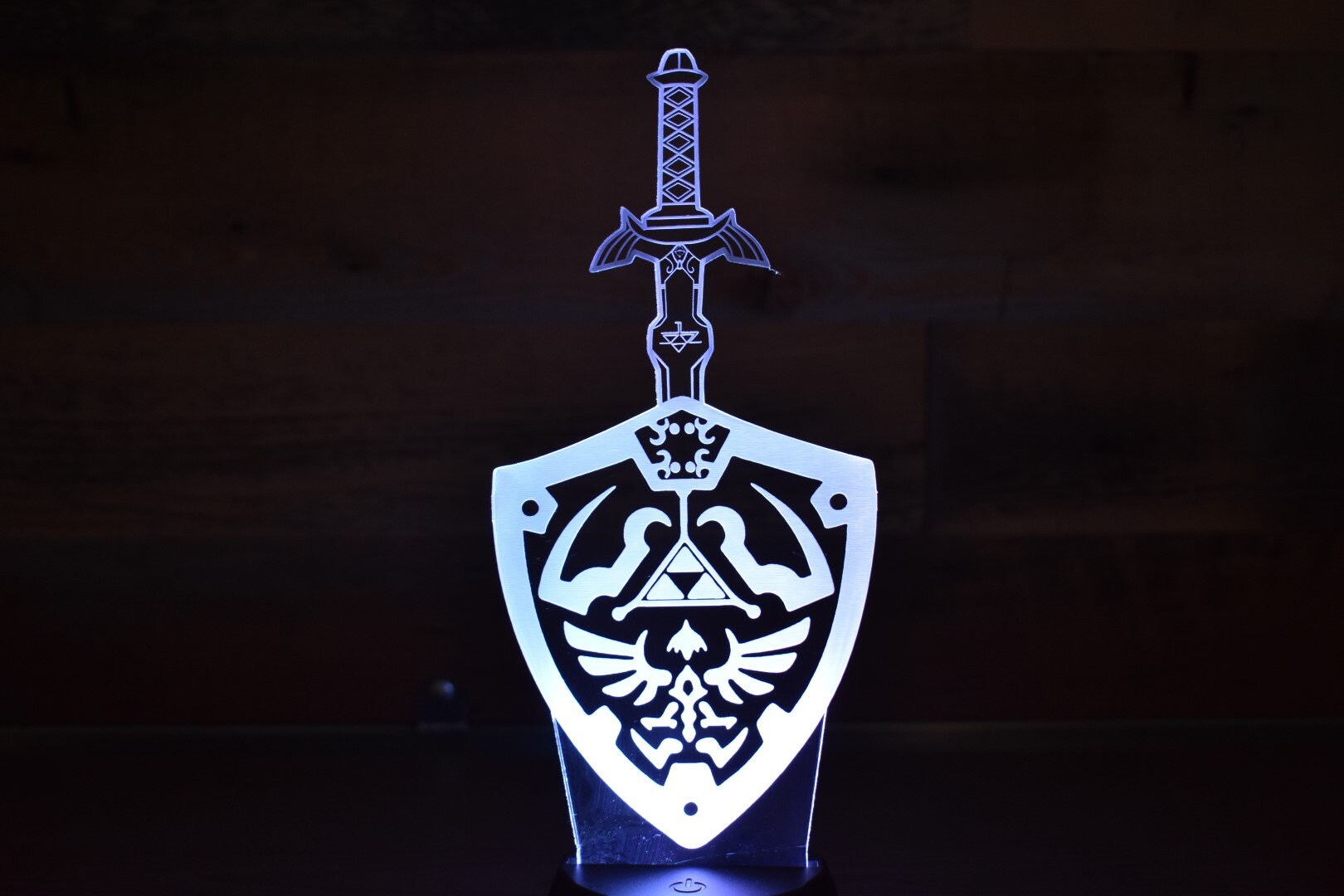 Zelda Master Sword and Shield LED sign perfect as a gift for a Zelda fans. Place in Man caves, bars, garages, desks, office.
