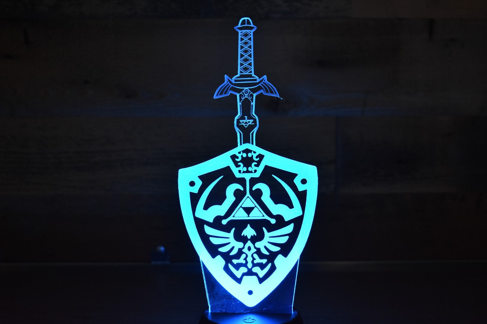 Zelda Master Sword and Shield LED sign perfect as a gift for a Zelda fans. Place in Man caves, bars, garages, desks, office.