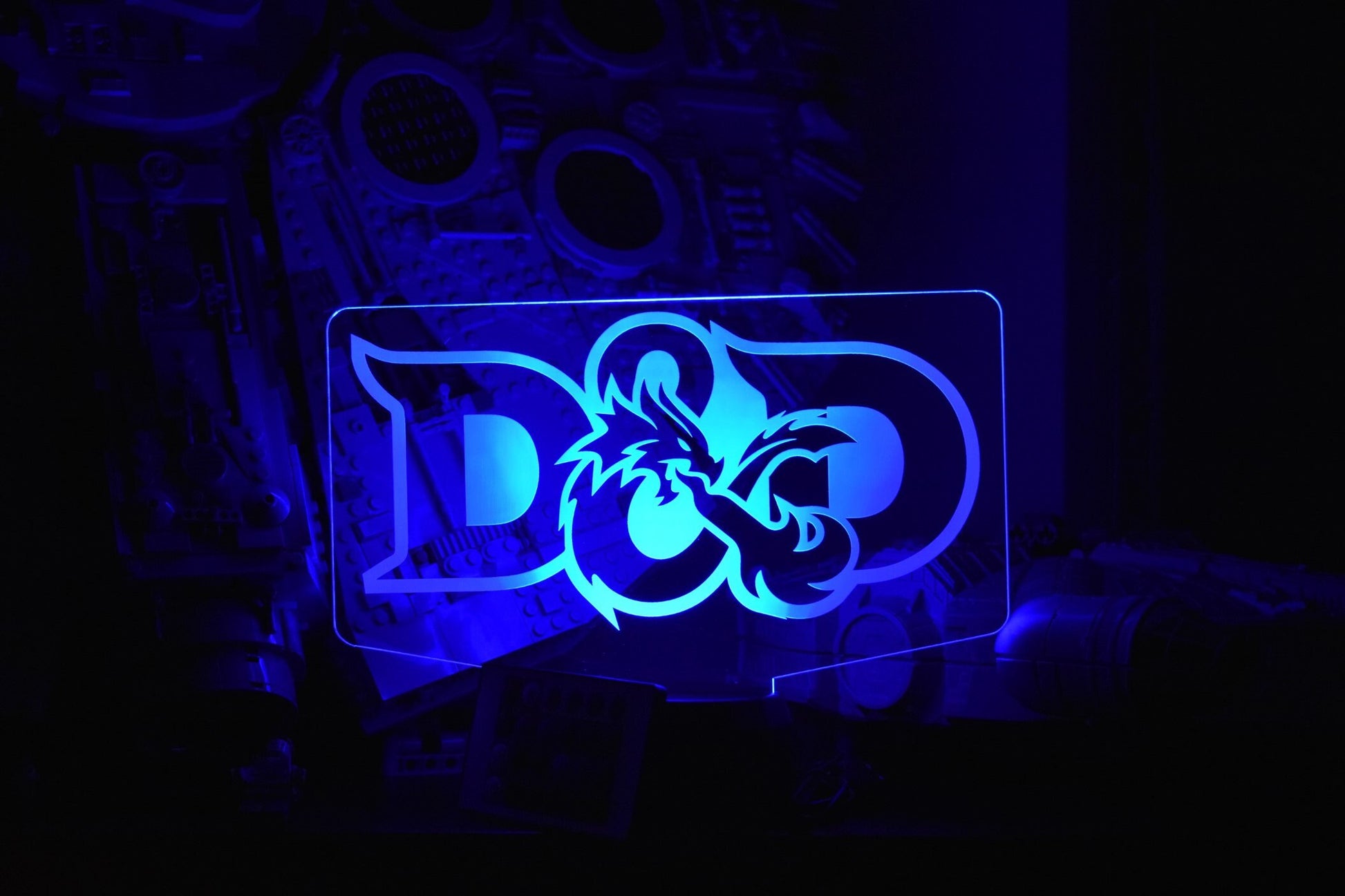 D&D LED sign perfect as a gift for your wizards and warriors, rouges and paladins. Place in Man caves, bars, garages, desks, game cave.