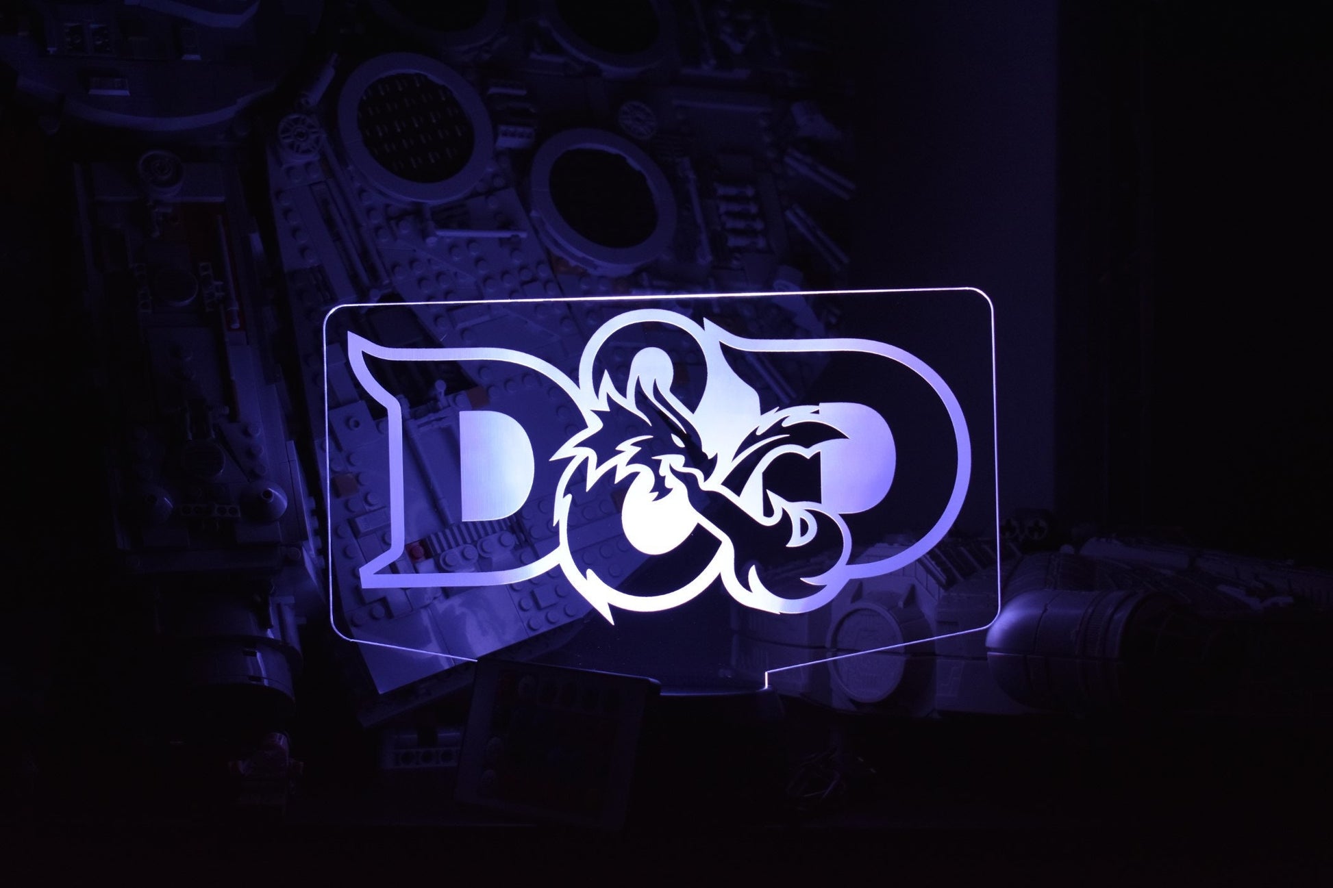 D&D LED sign perfect as a gift for your wizards and warriors, rouges and paladins. Place in Man caves, bars, garages, desks, game cave.