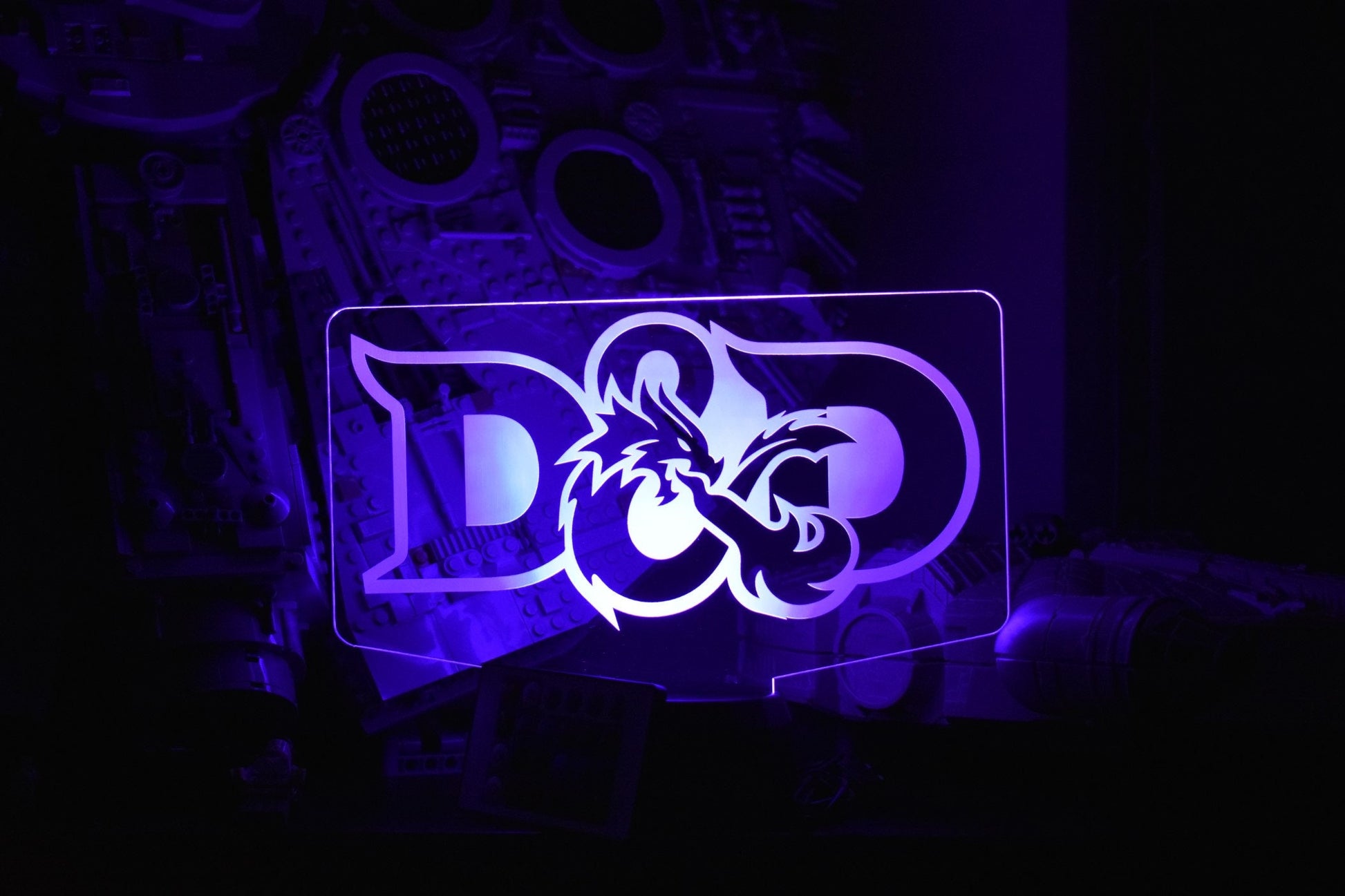 D&D LED sign perfect as a gift for your wizards and warriors, rouges and paladins. Place in Man caves, bars, garages, desks, game cave.