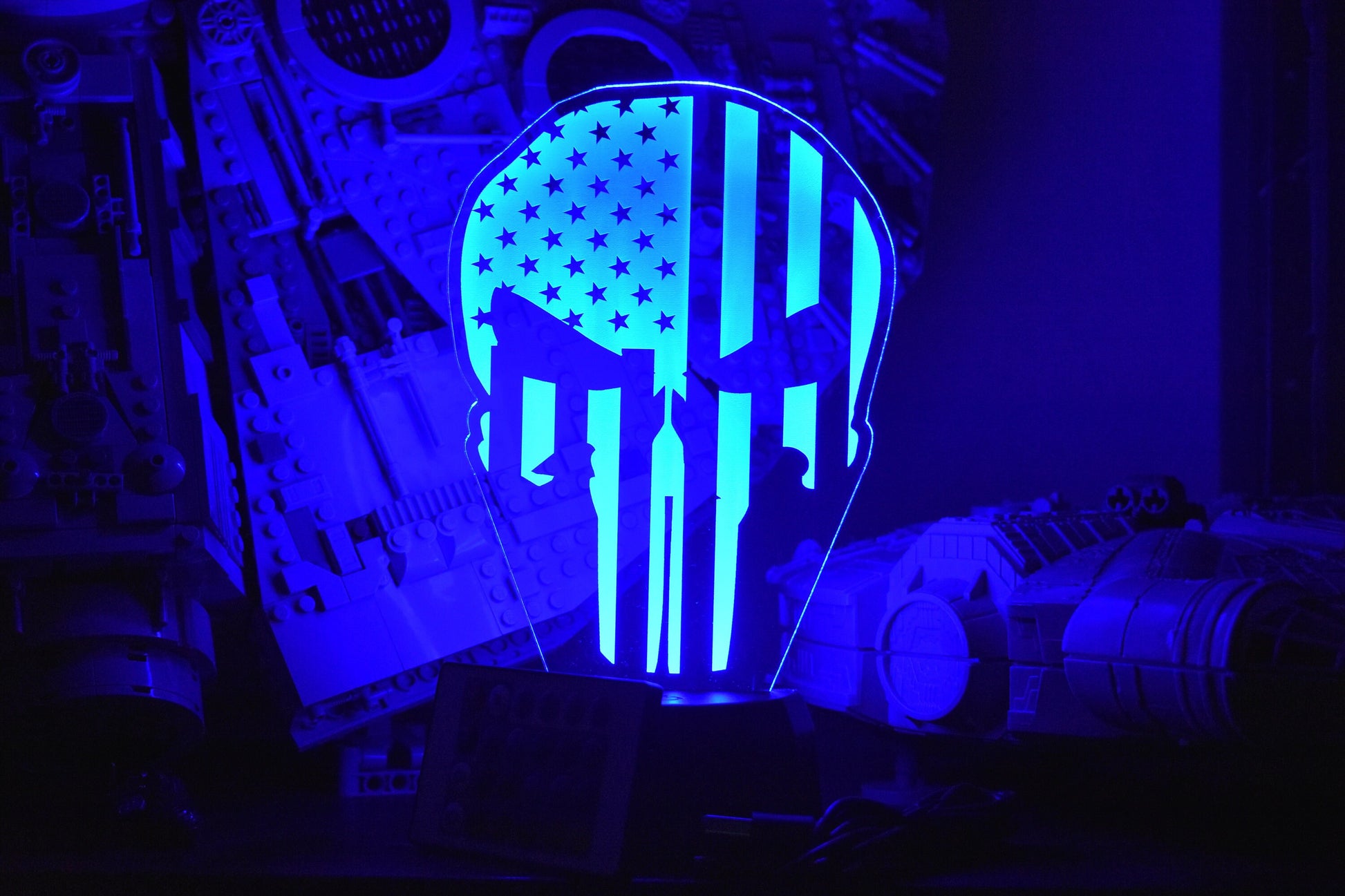 US Flag Punisher Skull LED Lamp perfect as a gift. Place in Man caves, bars, garages, desks.