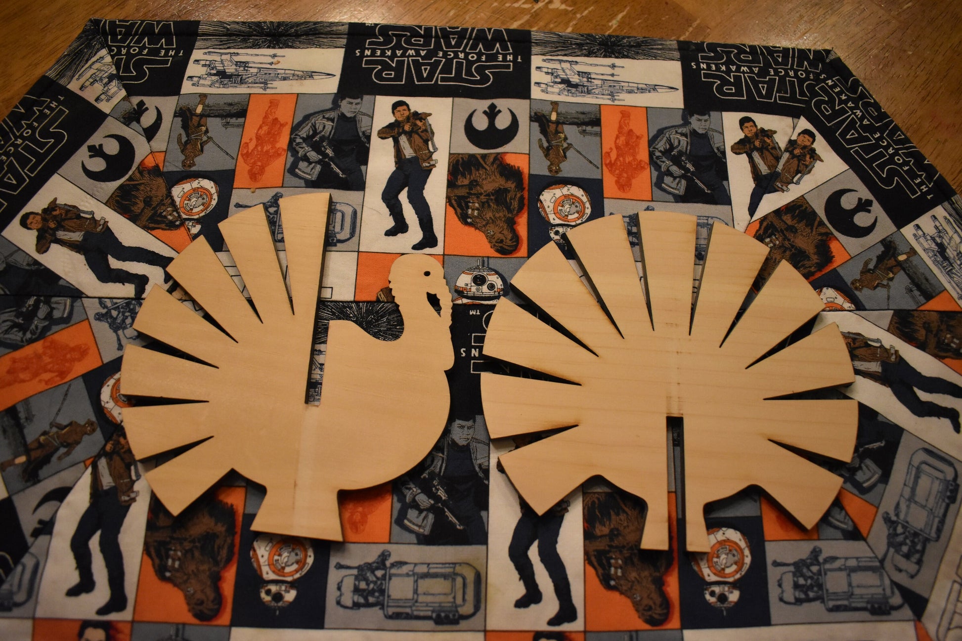 Thanksgiving Center Piece Placemat Turkey perfect as a gift.