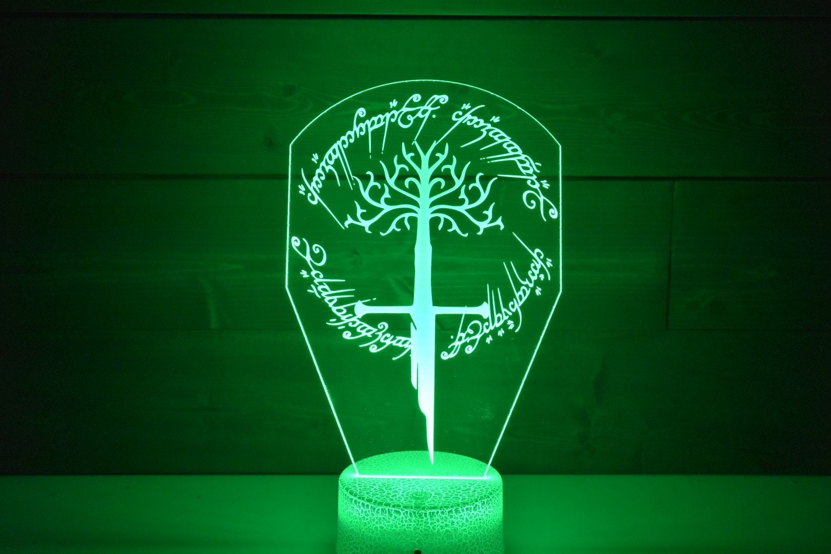 Shards or Narsil and the White Tree perfect as a gift for a Lord of the Rings enthusiasts. Place in Man caves, bars, garages, desks, room