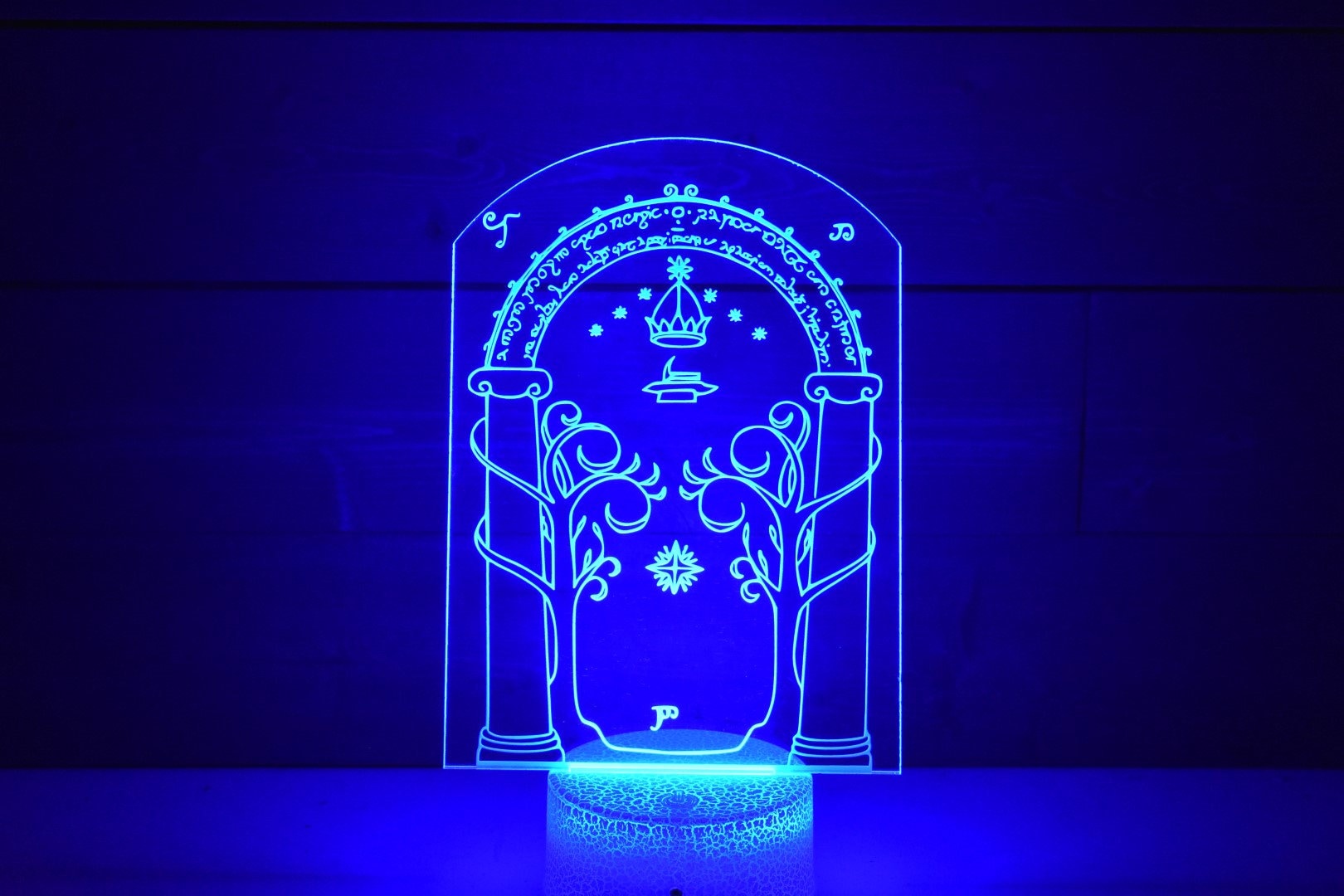Doors of Durin perfect as a gift for a Lord of the Rings enthusiasts. Place in Man caves, bars, garages, desks, bed room.