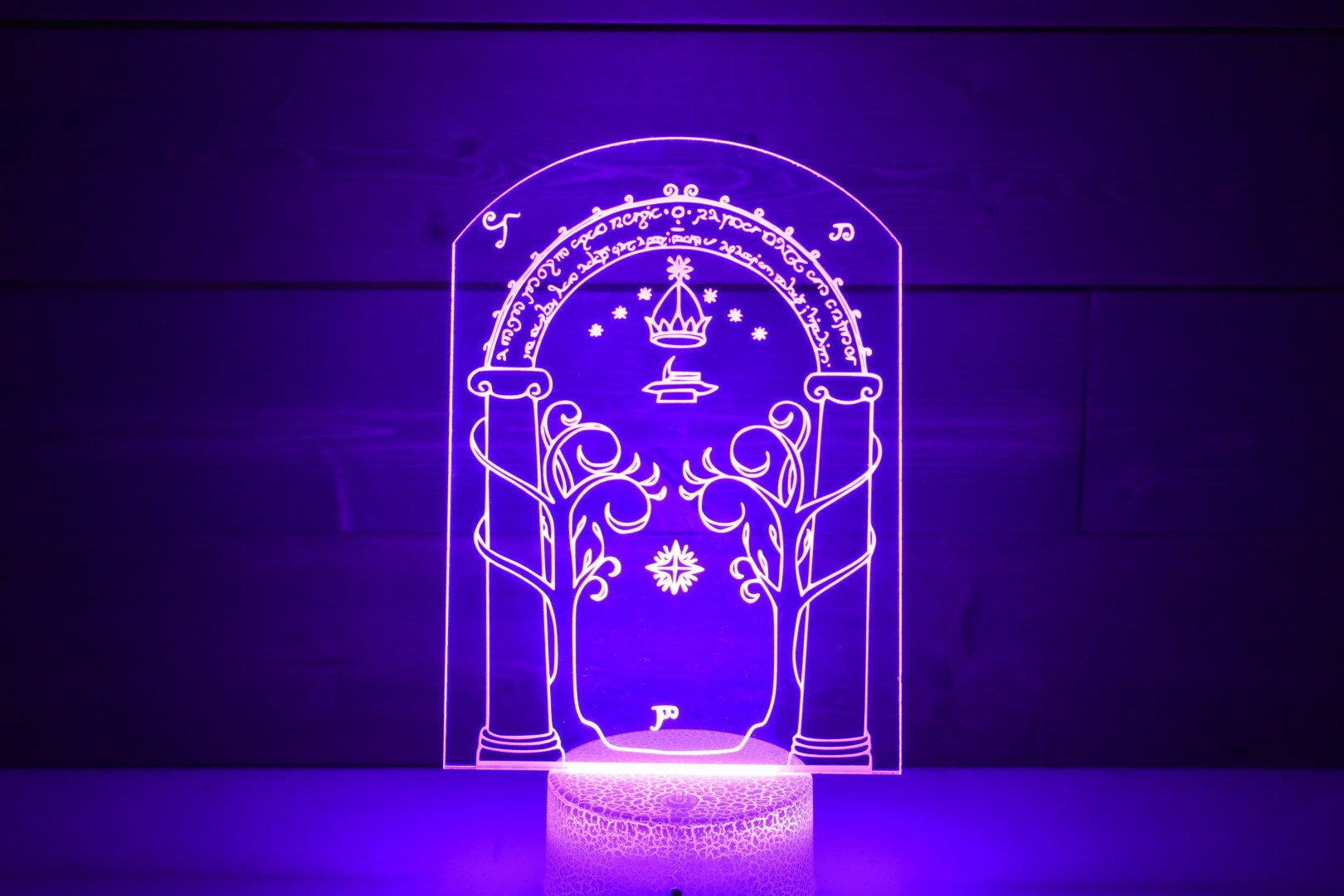 Doors of Durin perfect as a gift for a Lord of the Rings enthusiasts. Place in Man caves, bars, garages, desks, bed room.