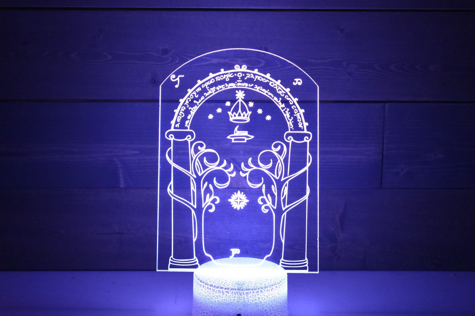 Doors of Durin perfect as a gift for a Lord of the Rings enthusiasts. Place in Man caves, bars, garages, desks, bed room.